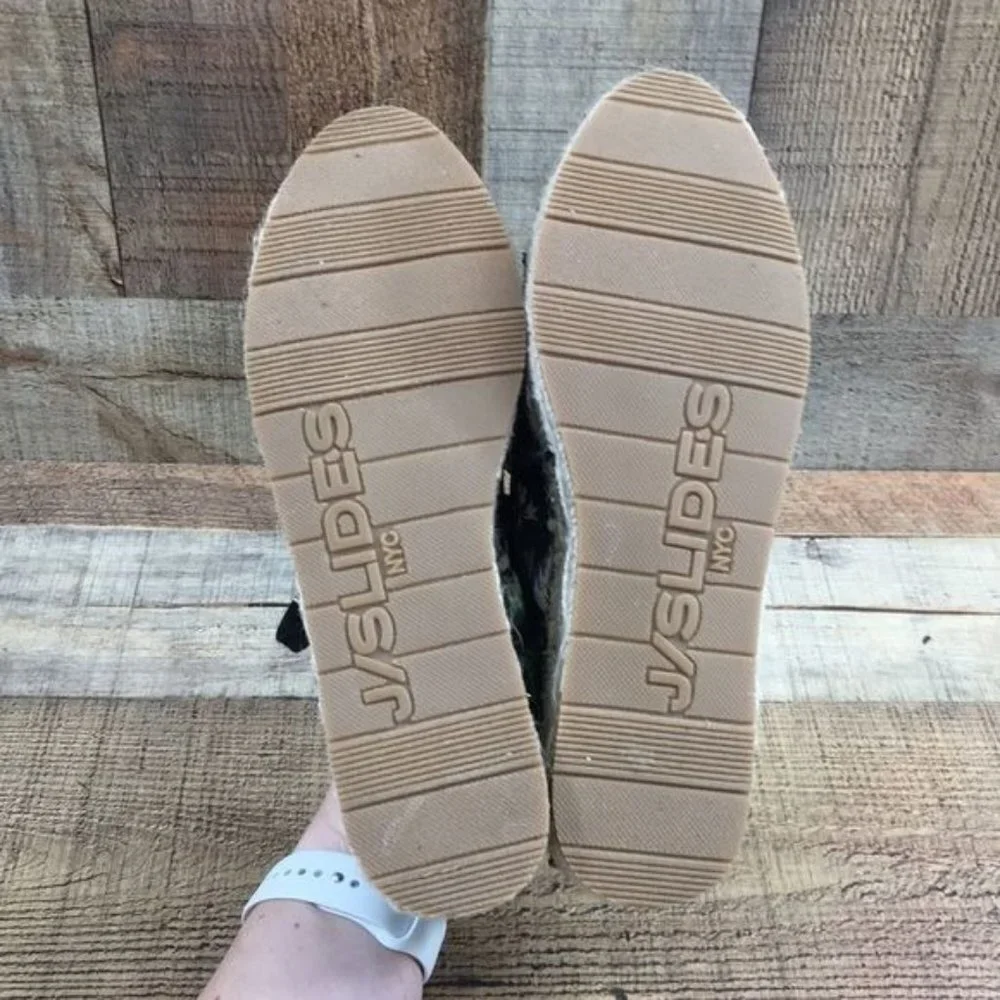 J. Slides slides black